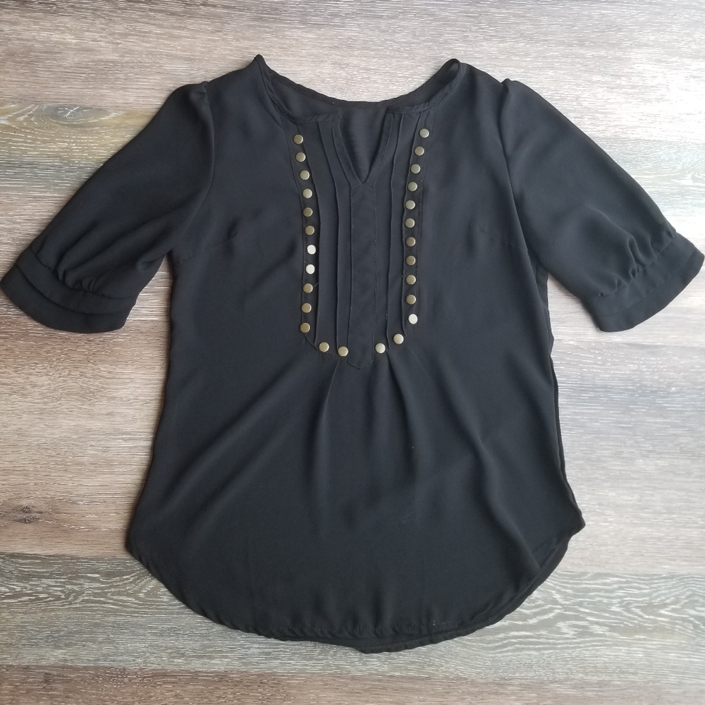 Black blouse w/ buttons
